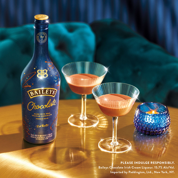 Baileys Chocolate Irish Cream Liqueur, 750 mL | Hy-Vee Aisles